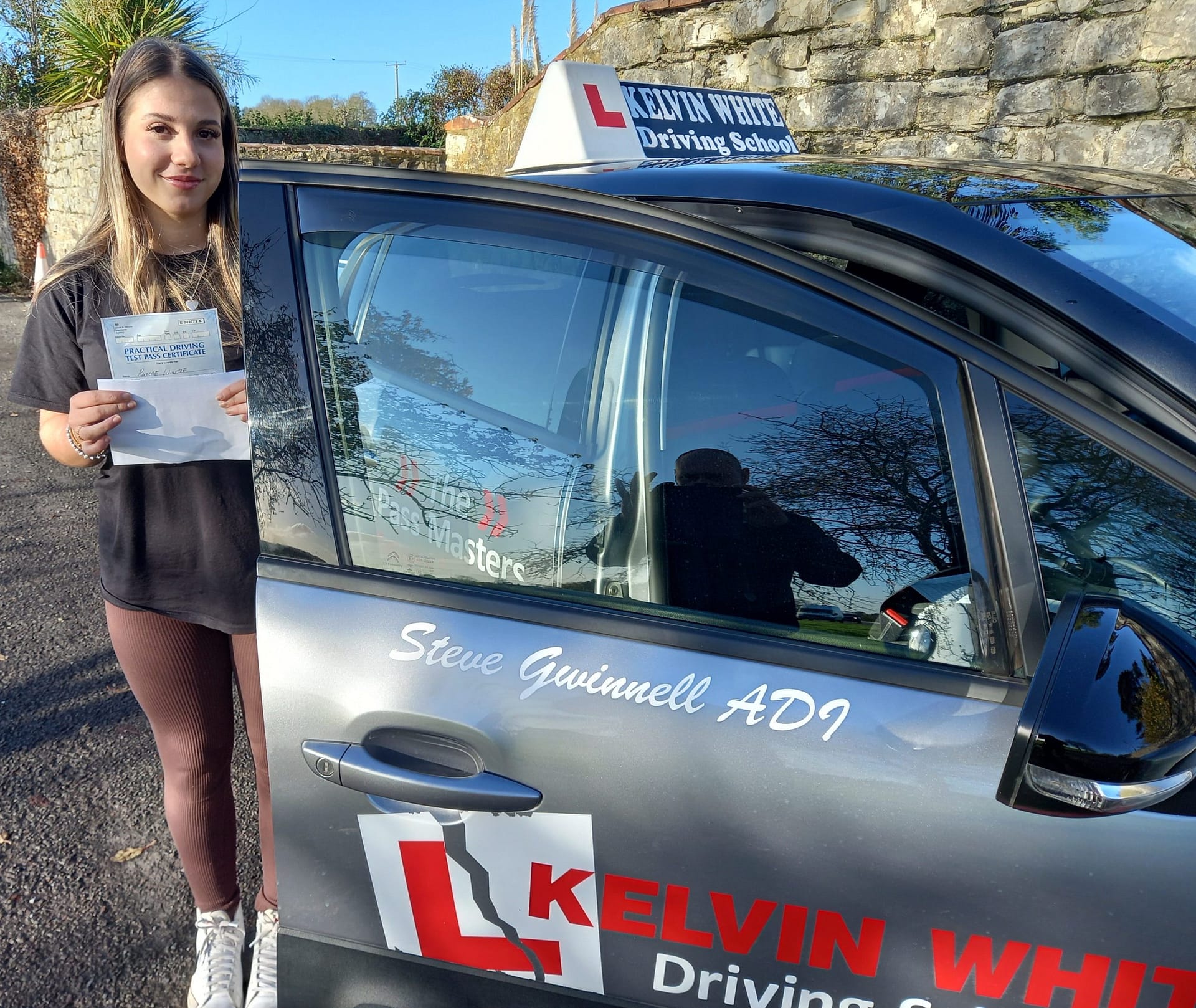 Congratulation to Raluca Bobu on her driving test pass
